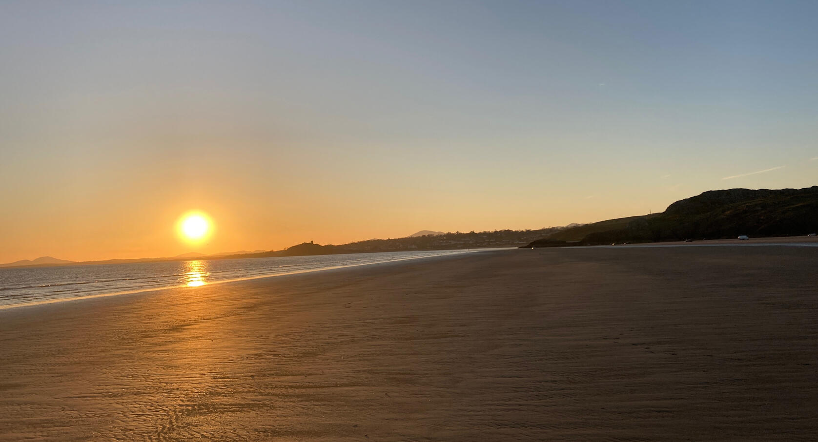 Black Rock Sand - Y Traeth Ddu